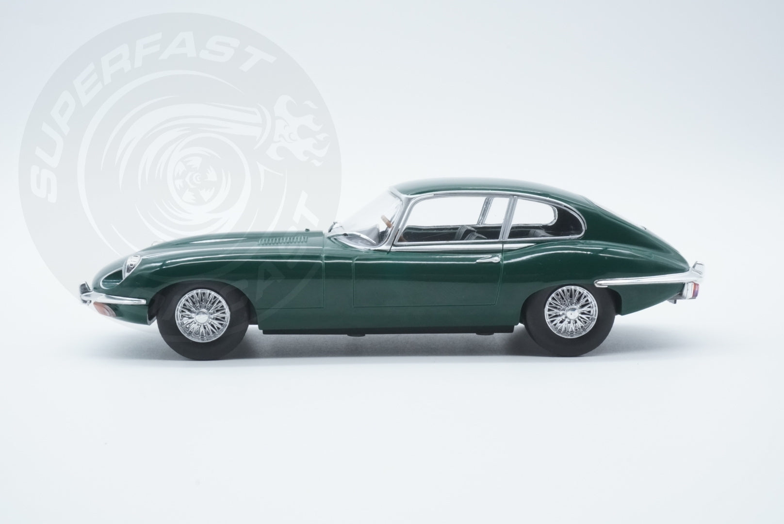 Whitebox 1:24 Scale Diecast Model Car - Jaguar E-Type, Green