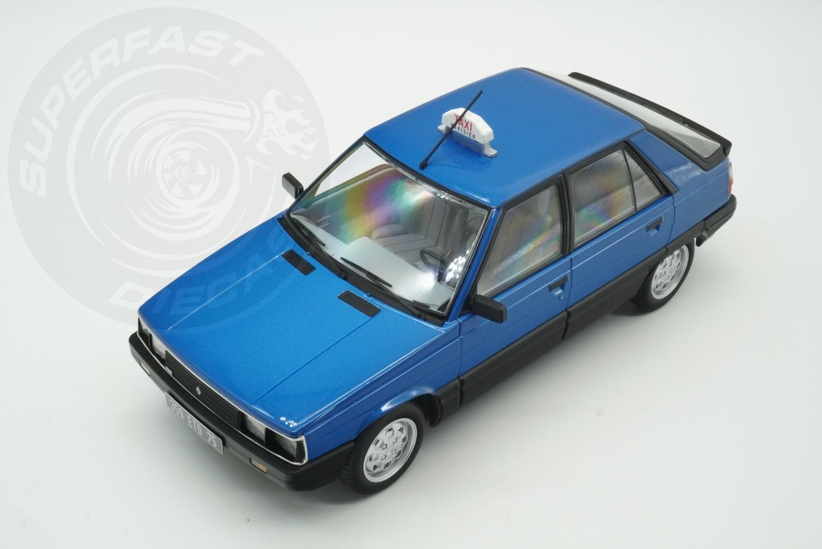 MCG 1:18 Diecast - 1985 Renault 11 GTL Taxi, James Bond 007 - A View to a Kill, Blue - MCG18833