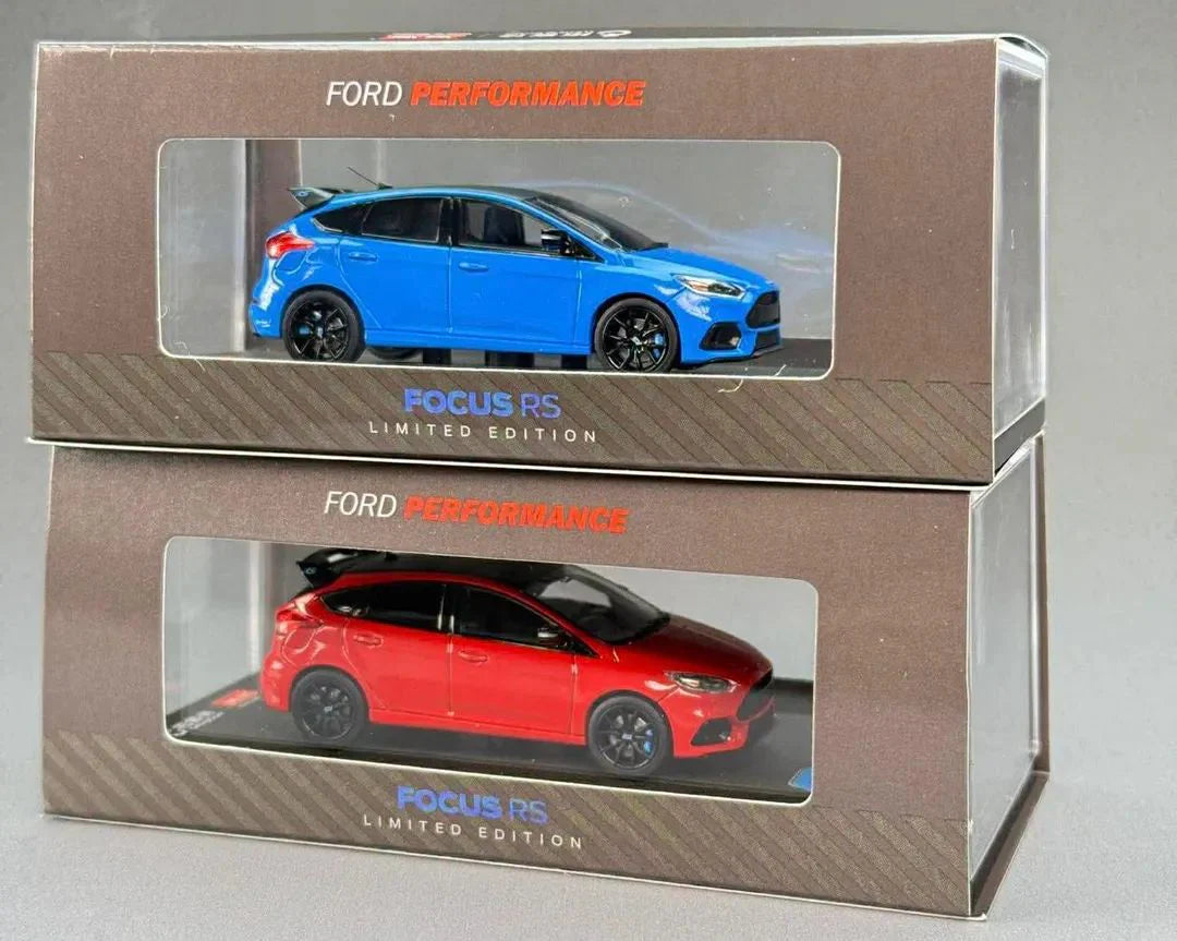Sunstar 1:64 Diecast Model, 2018 Ford Focus RS, Nitrous Blue - 60062