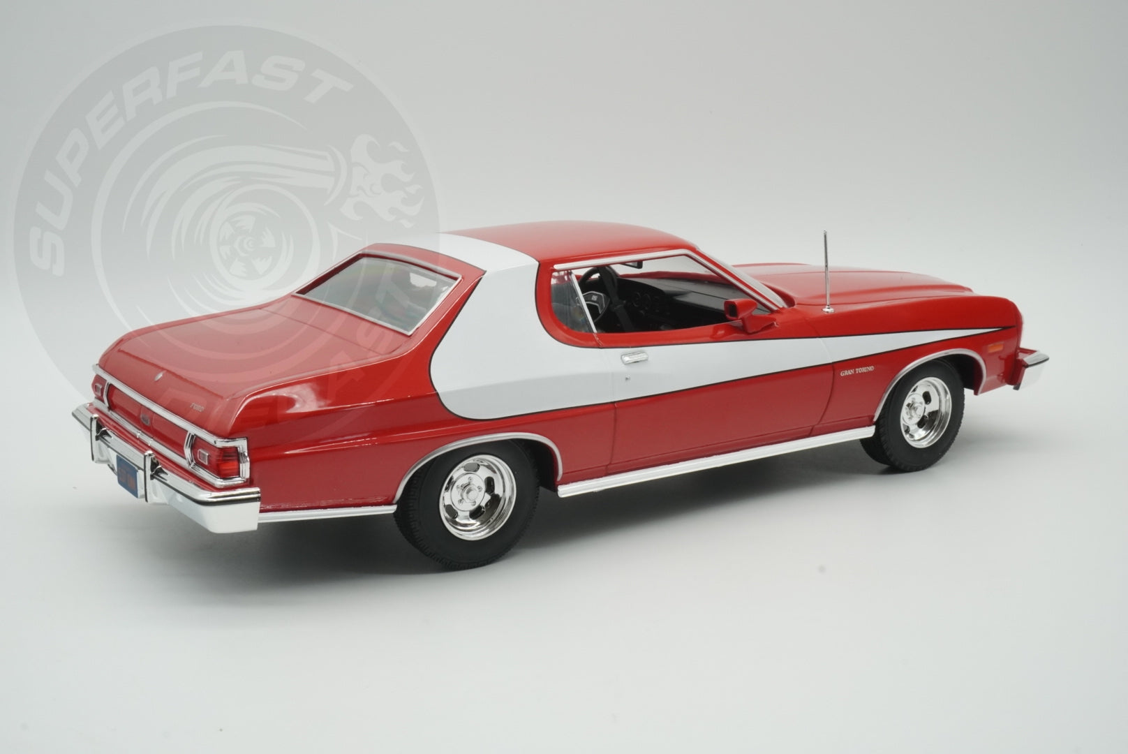 MCG 1:18 Diecast - 1975 Ford Gran Torino, Starsky and Hutch, Red/White - MCG181005