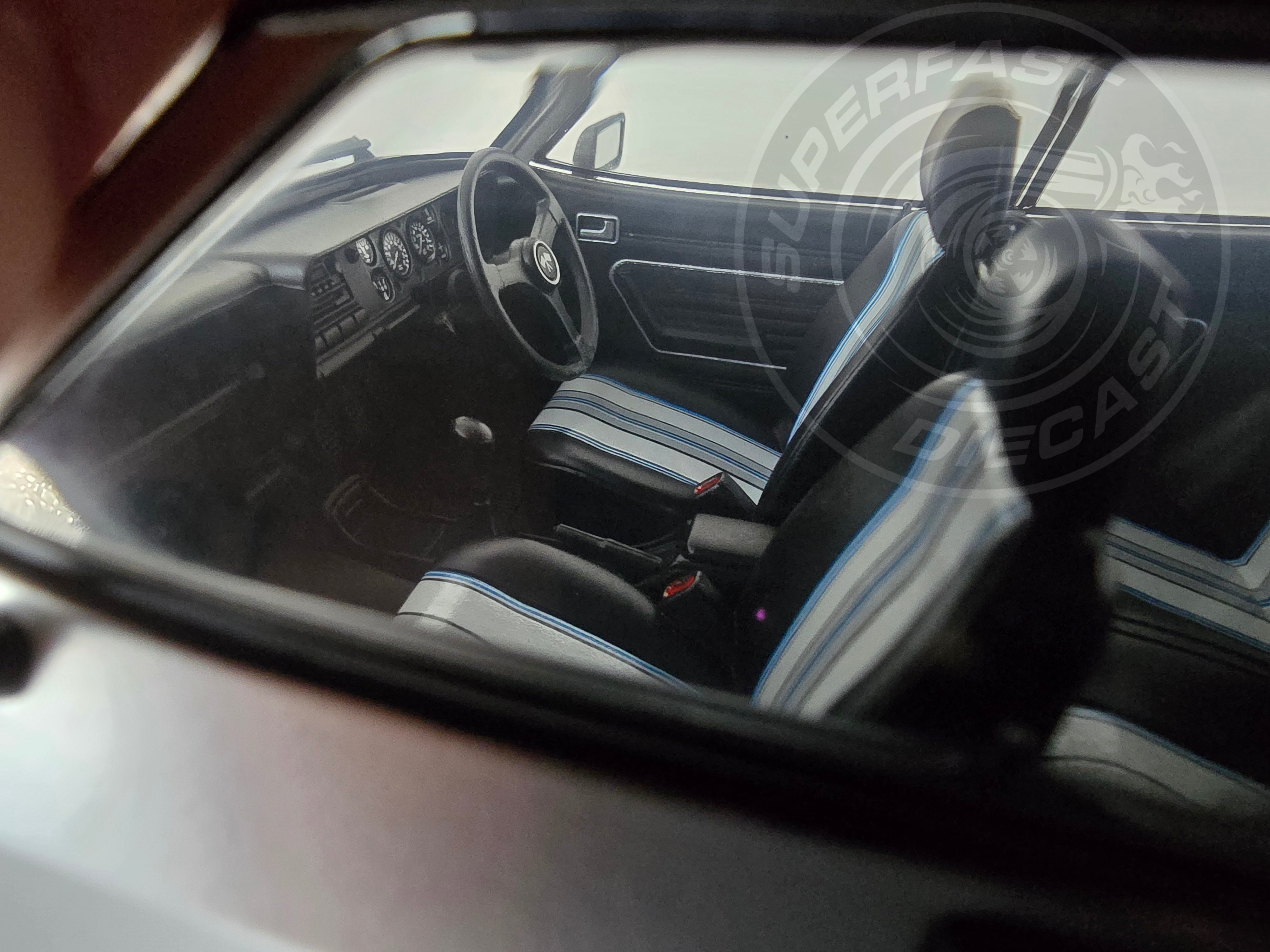 MCG 1:18 Scale Diecast 1975 Ford Capri MK2 X-Pack, Silver, RHD (The Professionals)