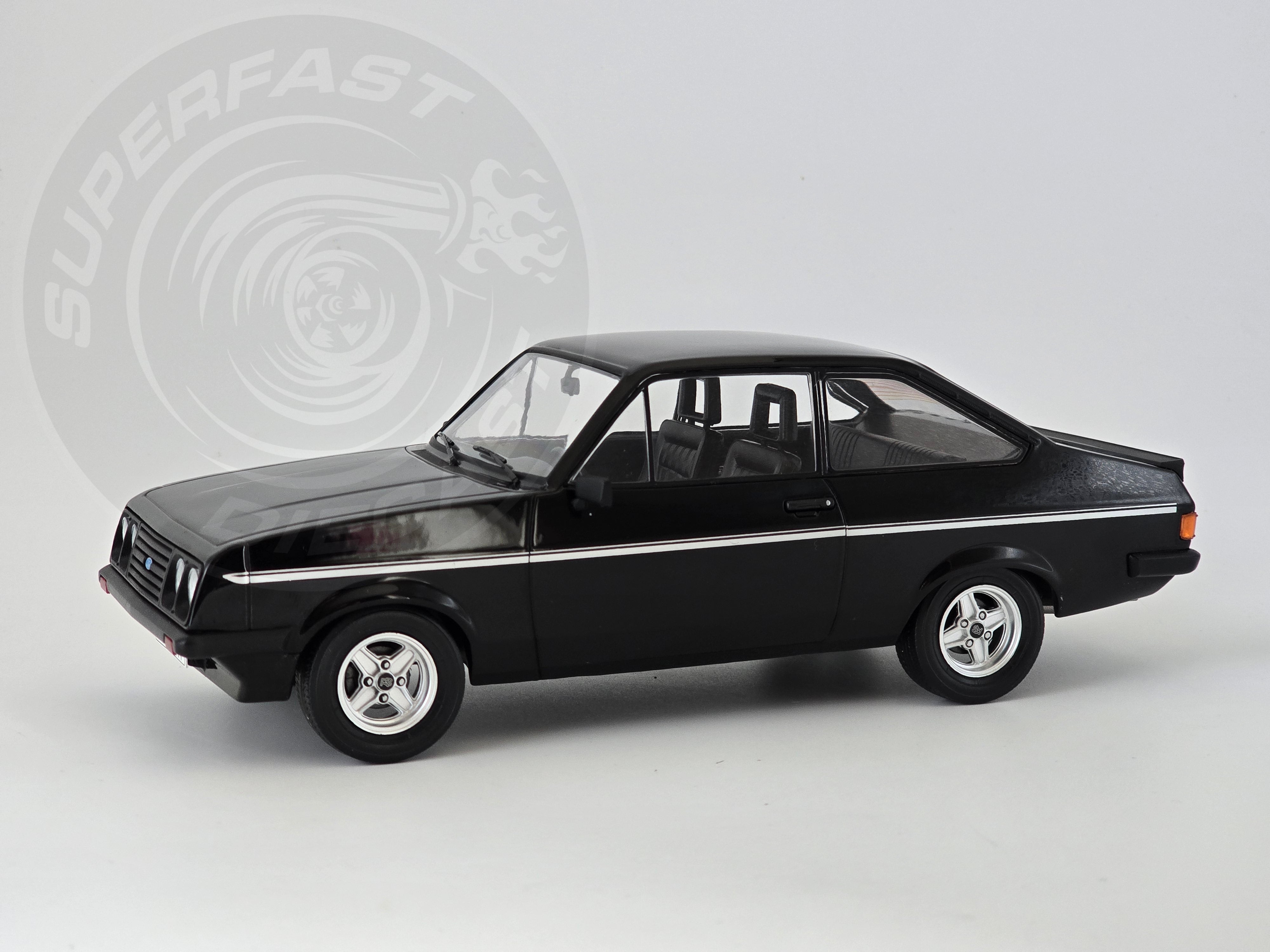 MCG 1:18 Scale Diecast Model Car -  Ford Escort Mk2 RS2000 in Black