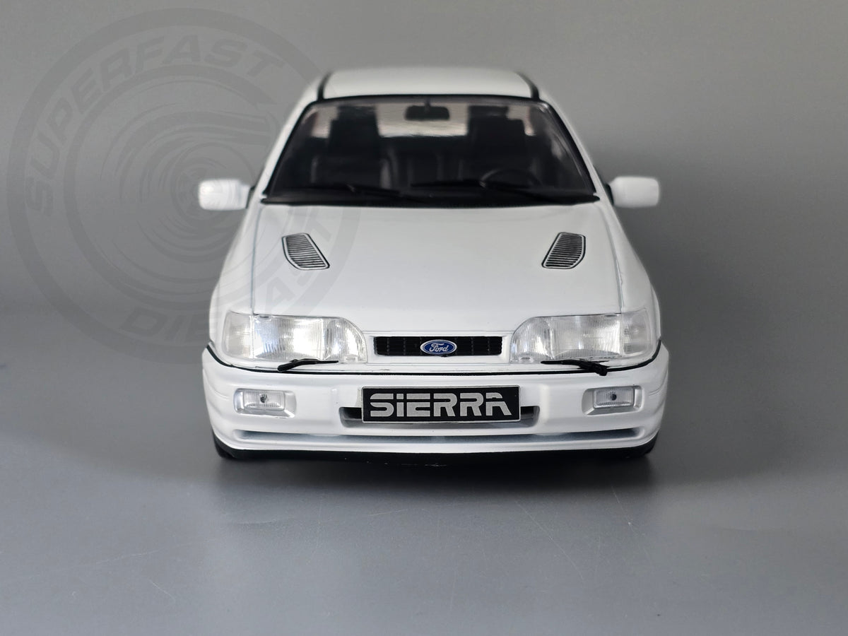 MCG 1:18 Scale - 1992 Ford Sierra Sapphire Cosworth 4x4 White - MCG18353