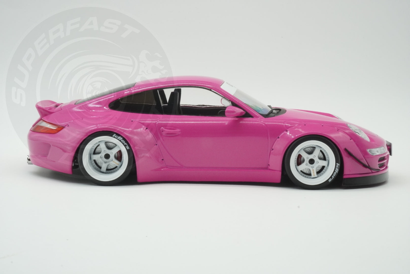 IXO 1:18 Diecast - Porsche RWB 997, Pink - 18CMC167