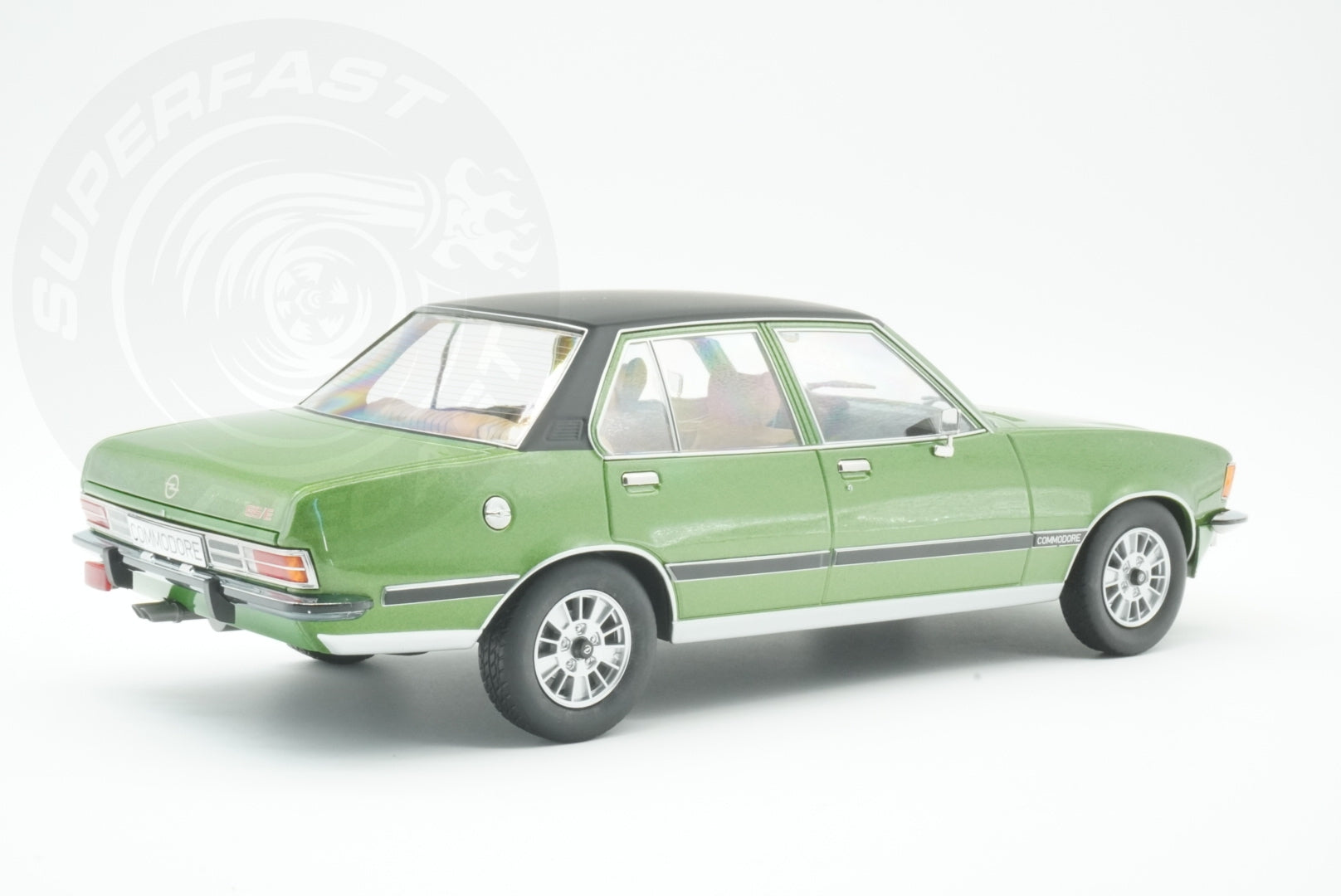 MCG 1:18 Scale Diecast - 1972 Opel Commodore GSE, Green - MCG18565