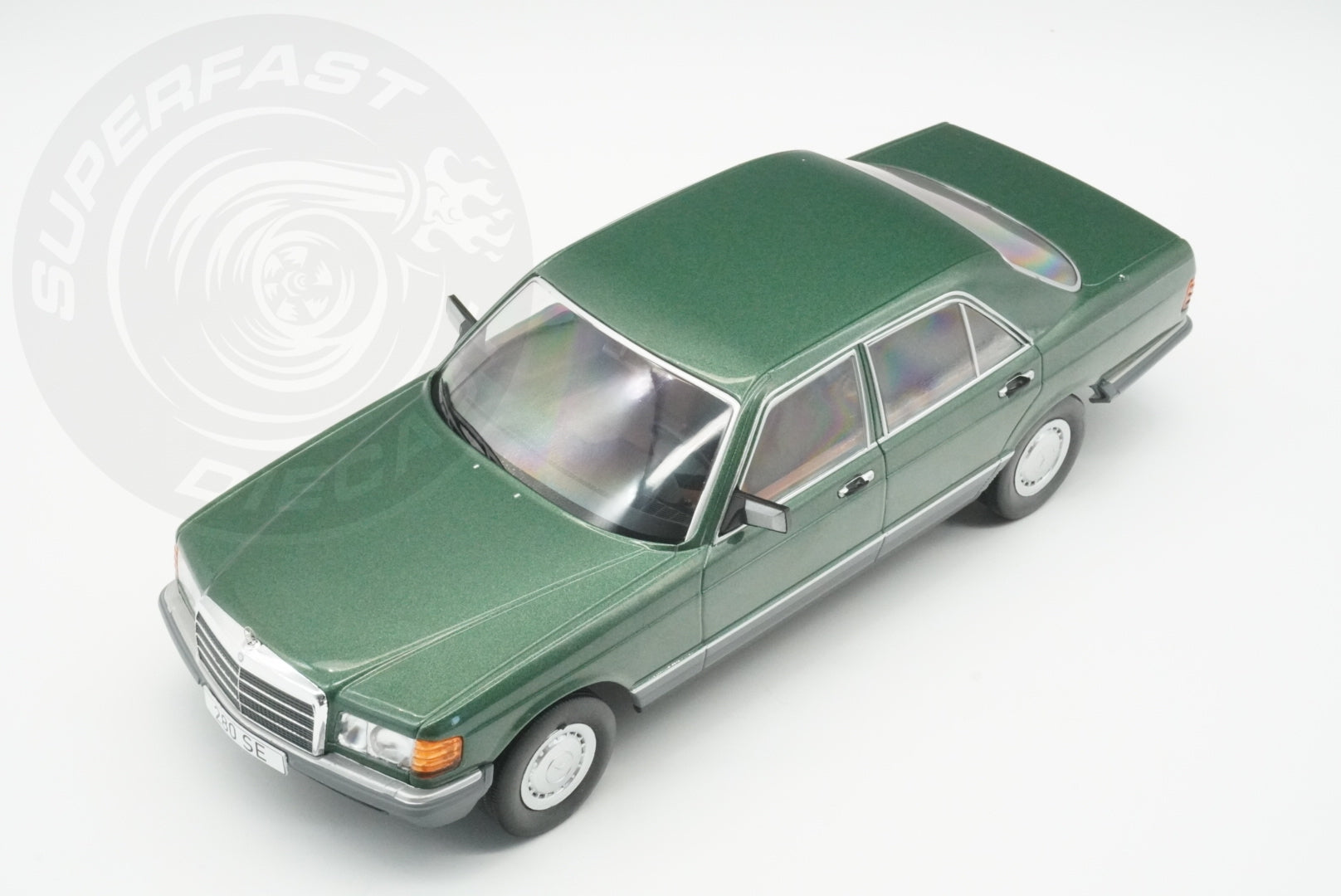 MCG 1:18 Scale Diecast Model Car - 1979 Mercedes S-Class 280 SE (W126), Green - MCG18549