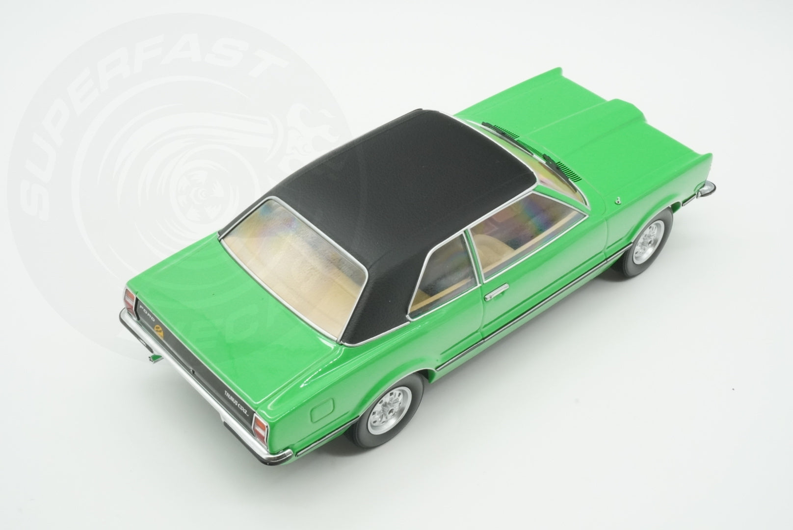 KK Scale 1:18 Scale Diecast - 1971 Ford Taunus GXL, Green - KKDC180971