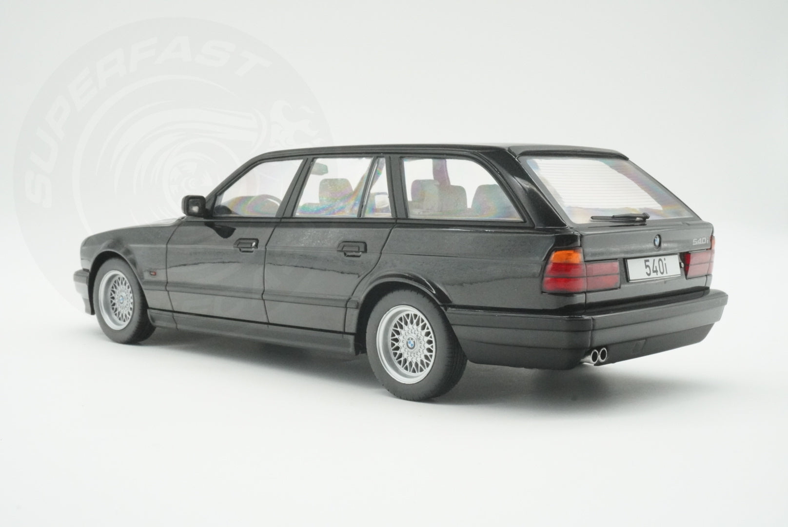 MCG 1:18 Scale Diecast Model Car - 1991 BMW 5 Series (E34) Touring, Black - MCG18329