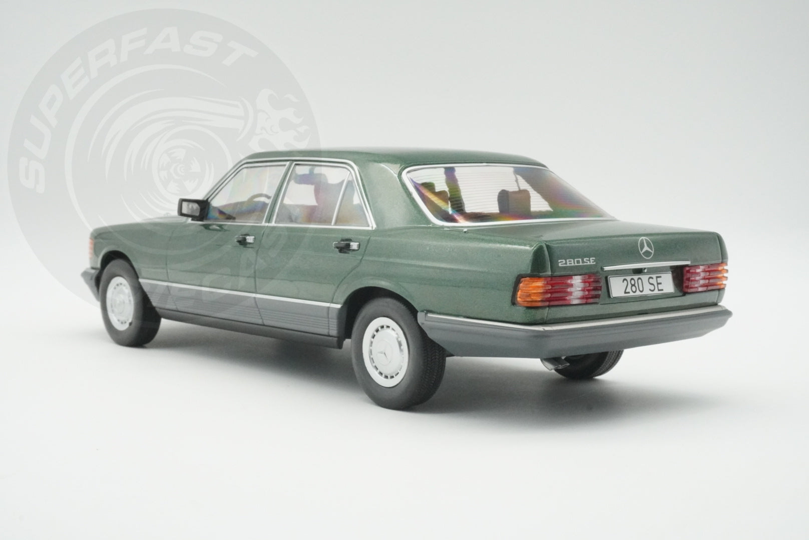 MCG 1:18 Scale Diecast Model Car - 1979 Mercedes S-Class 280 SE (W126), Green - MCG18549