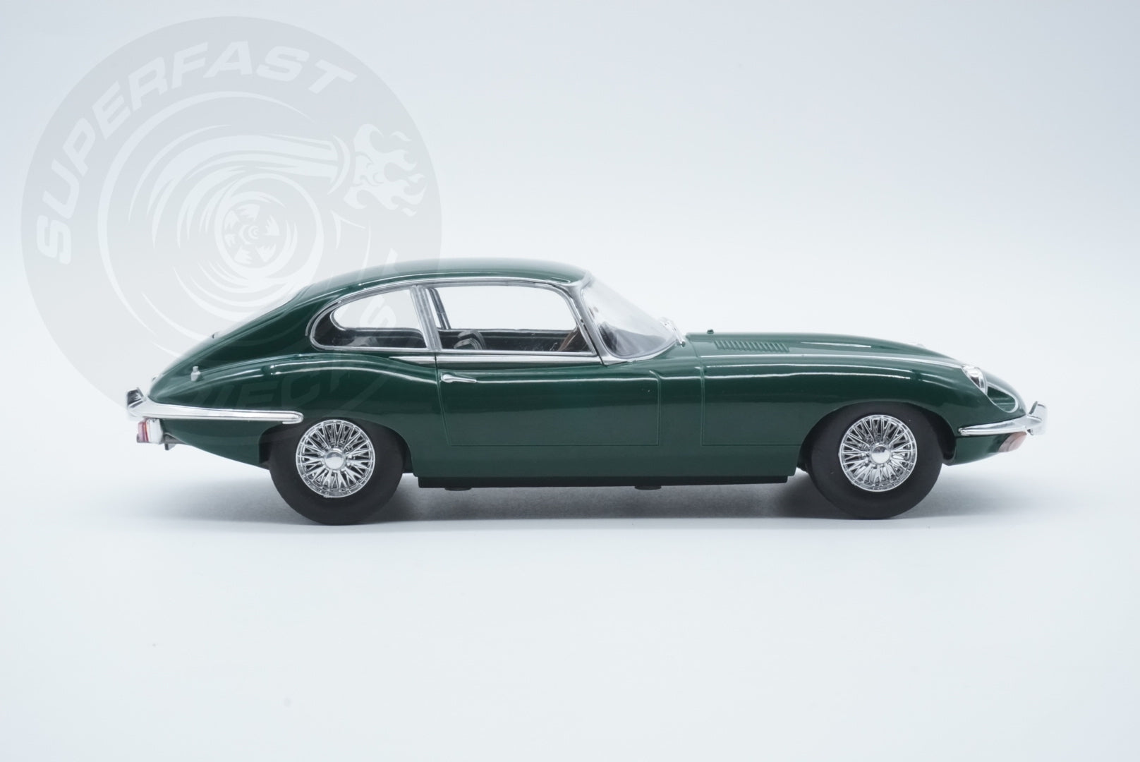 Whitebox 1:24 Scale Diecast Model Car - Jaguar E-Type, Green