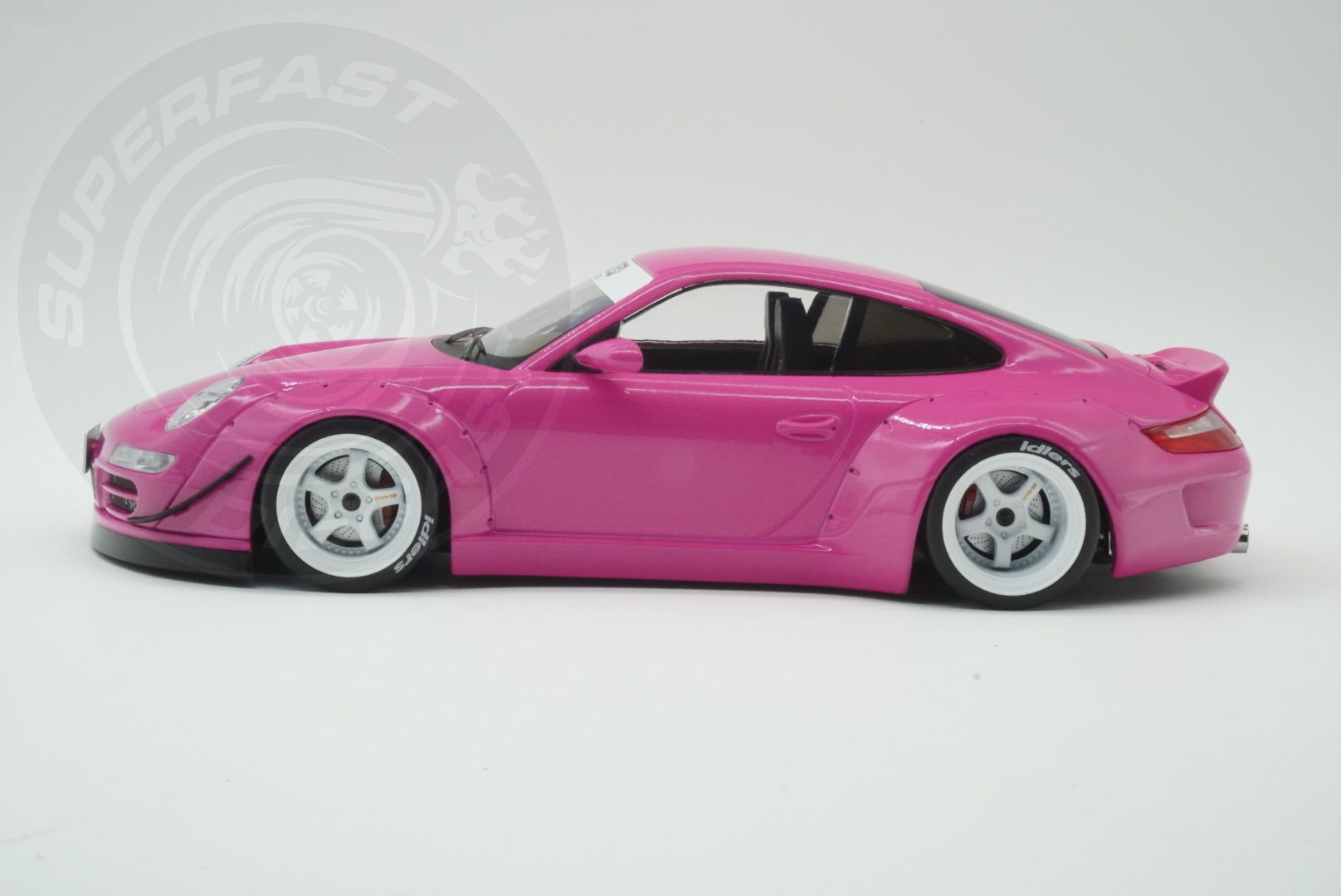 IXO 1:18 Diecast - Porsche RWB 997, Pink - 18CMC167