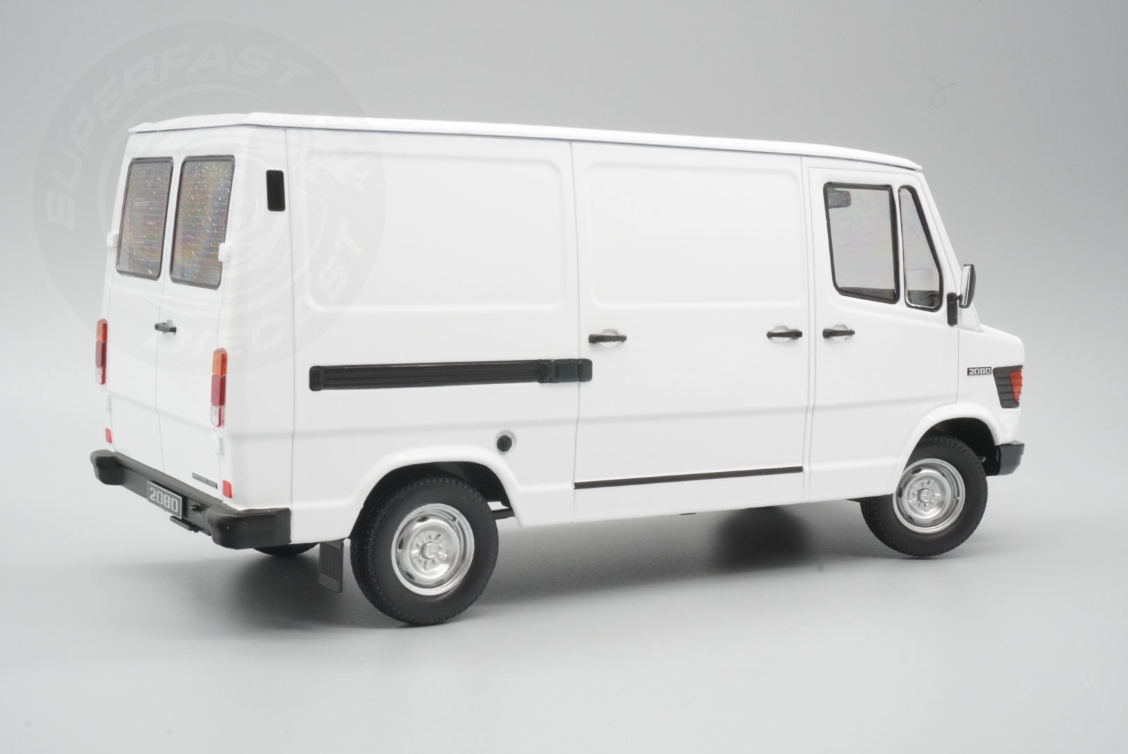 KK Scale 1:18 Scale Diecast - 1988 Mercedes 208 D Delivery Van, White - KKDC180301