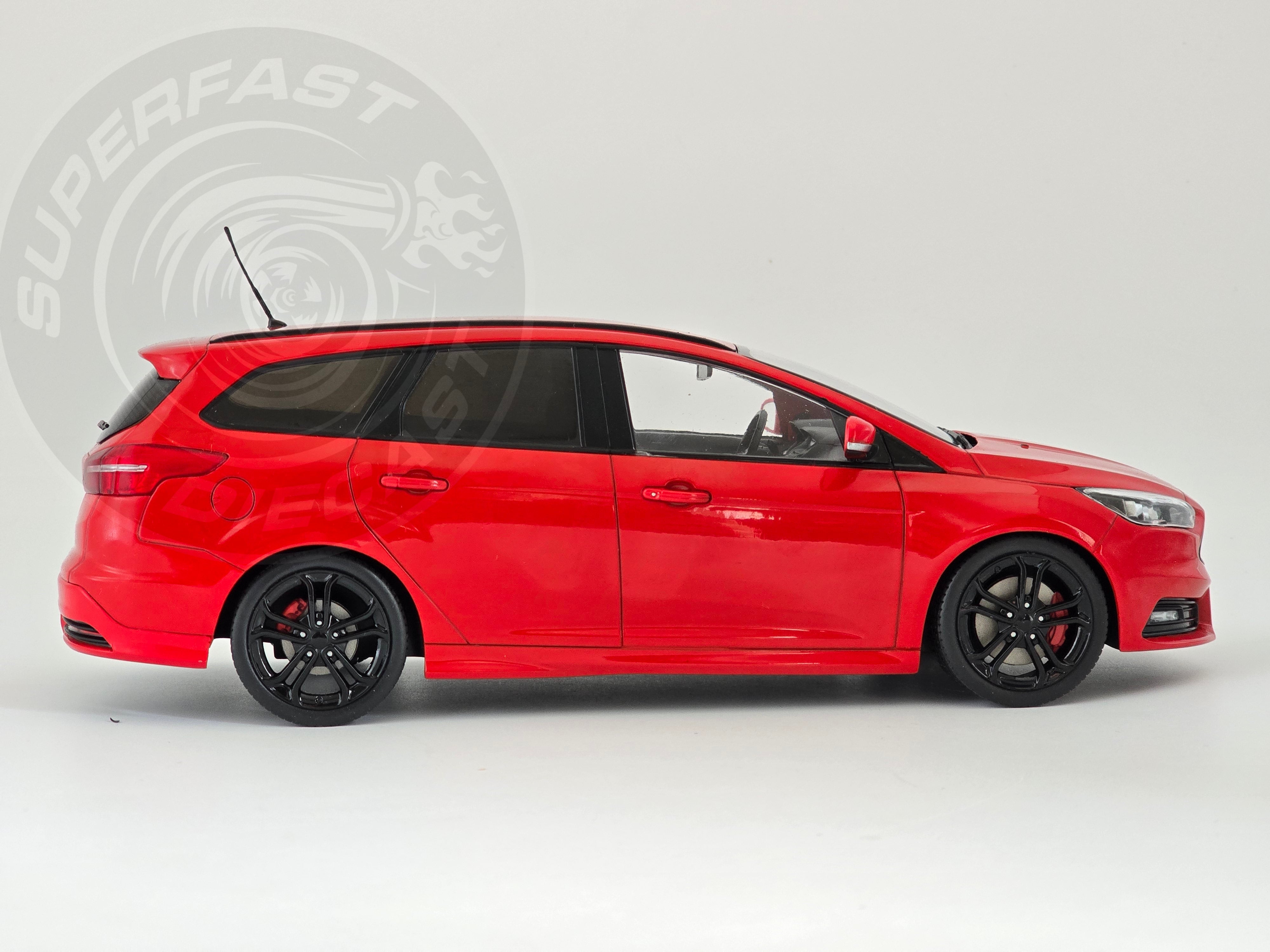 IXO 1:18 Scale Diecast - 2014 Ford Focus ST Estate (Turnier), Red - MCG18466