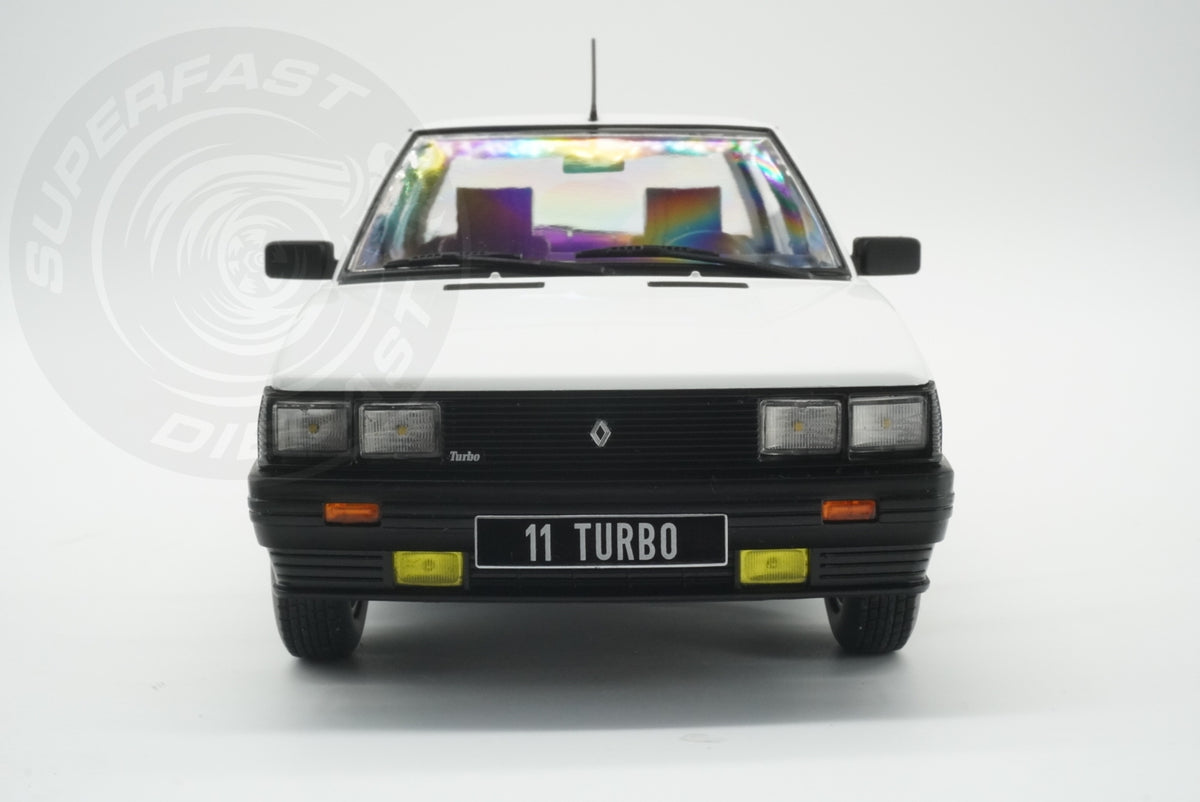 MCG 1:18 Diecast - 1985 Renault 11 GTL, White - MCG18589
