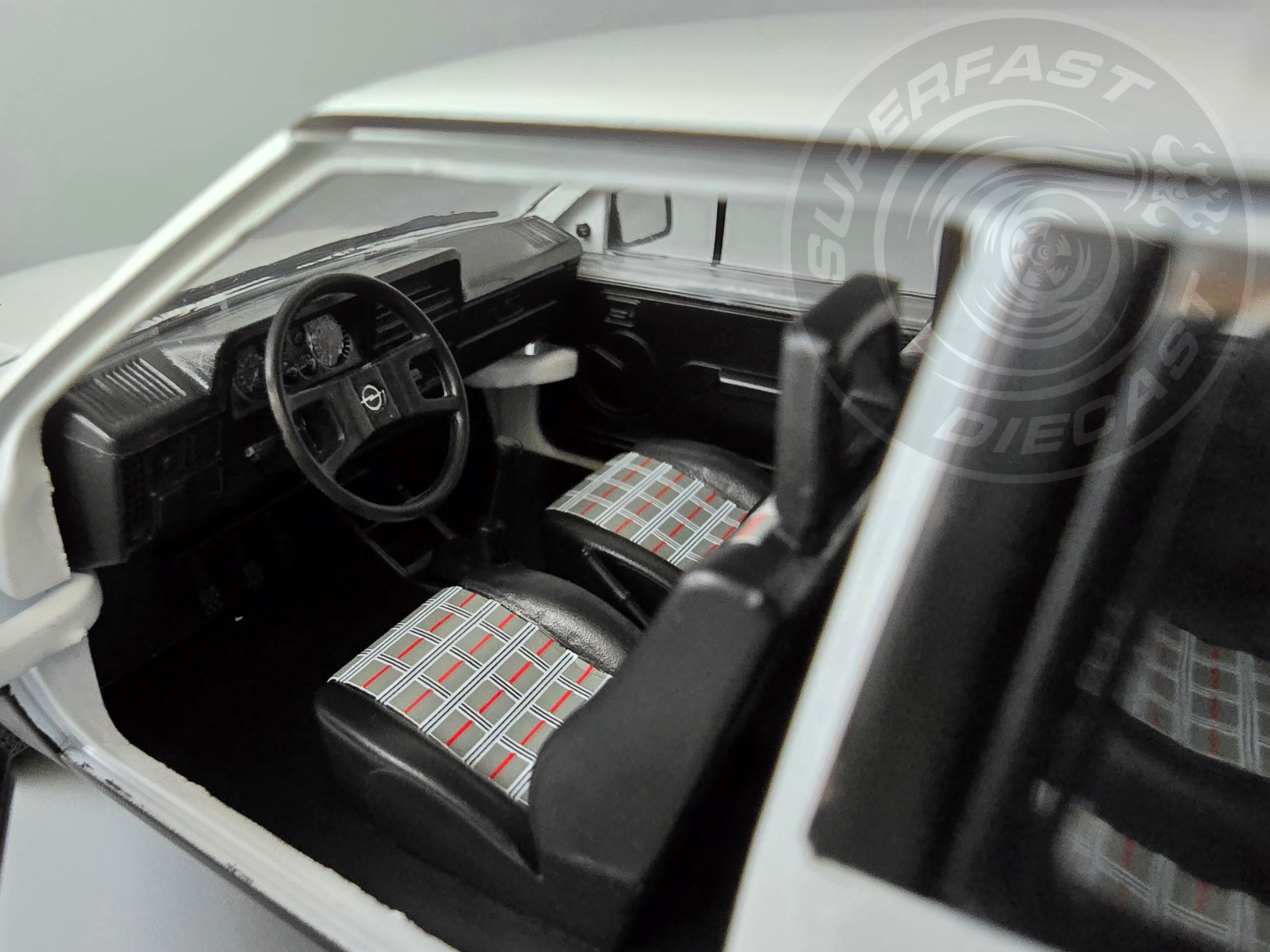 Whitebox 1:24 Scale Diecast Model Car - 1985 Opel Corsa SR (Vauxhall Nova), White