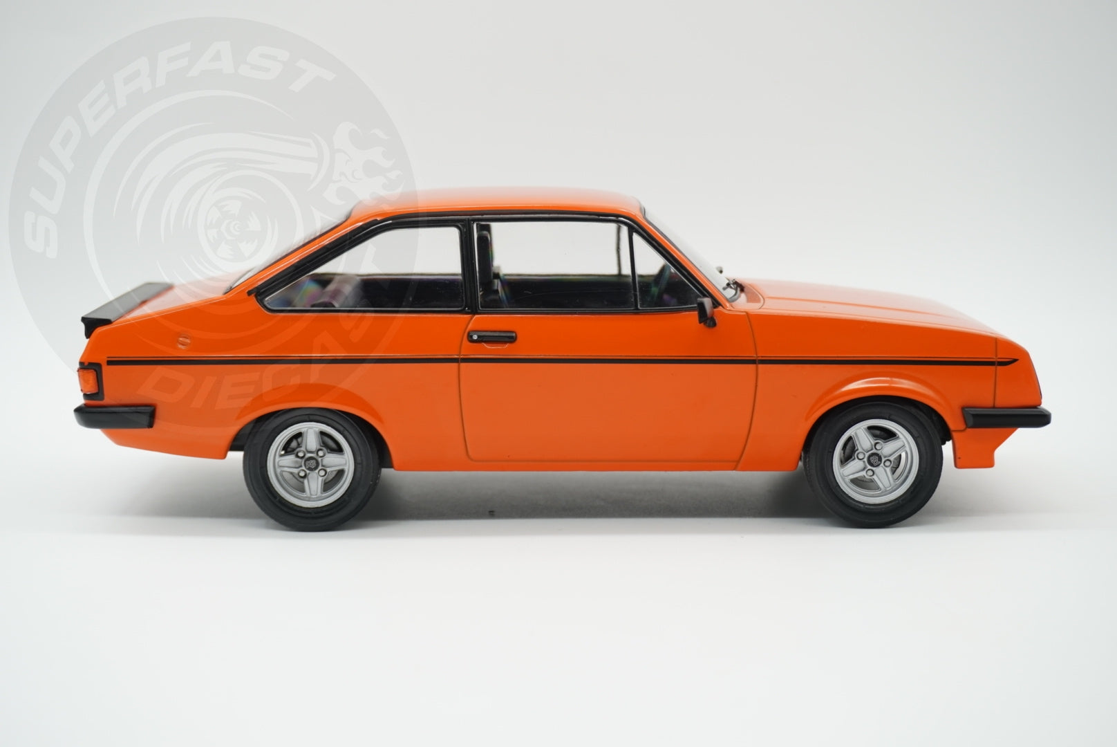 MCG 1:18 Scale Diecast Model Car - Ford Escort Mk2 RS2000 in Orange - Limited Edition - MCG181310MCW