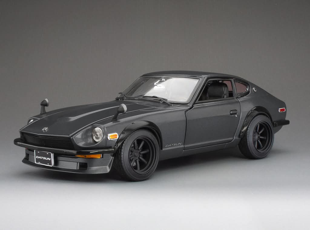 京商Datsun 240Z 1/18 ミニカー 1971 中古品 Sunstar 1:18 - 1971 Datsun 240Z - Grey - 3517