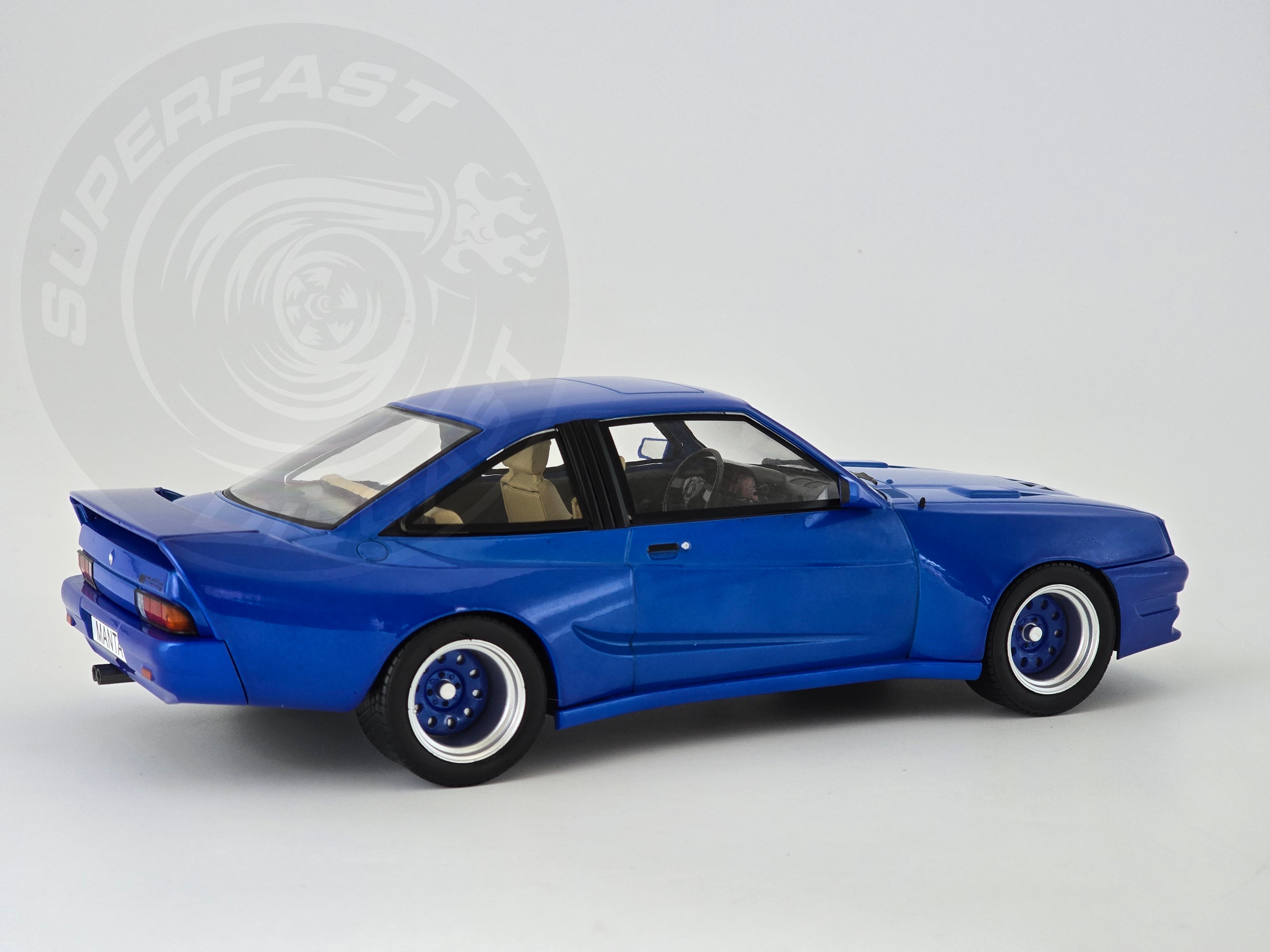 MCG 1:18 Scale Diecast Model Car - Opel Manta B Mattig in Blue