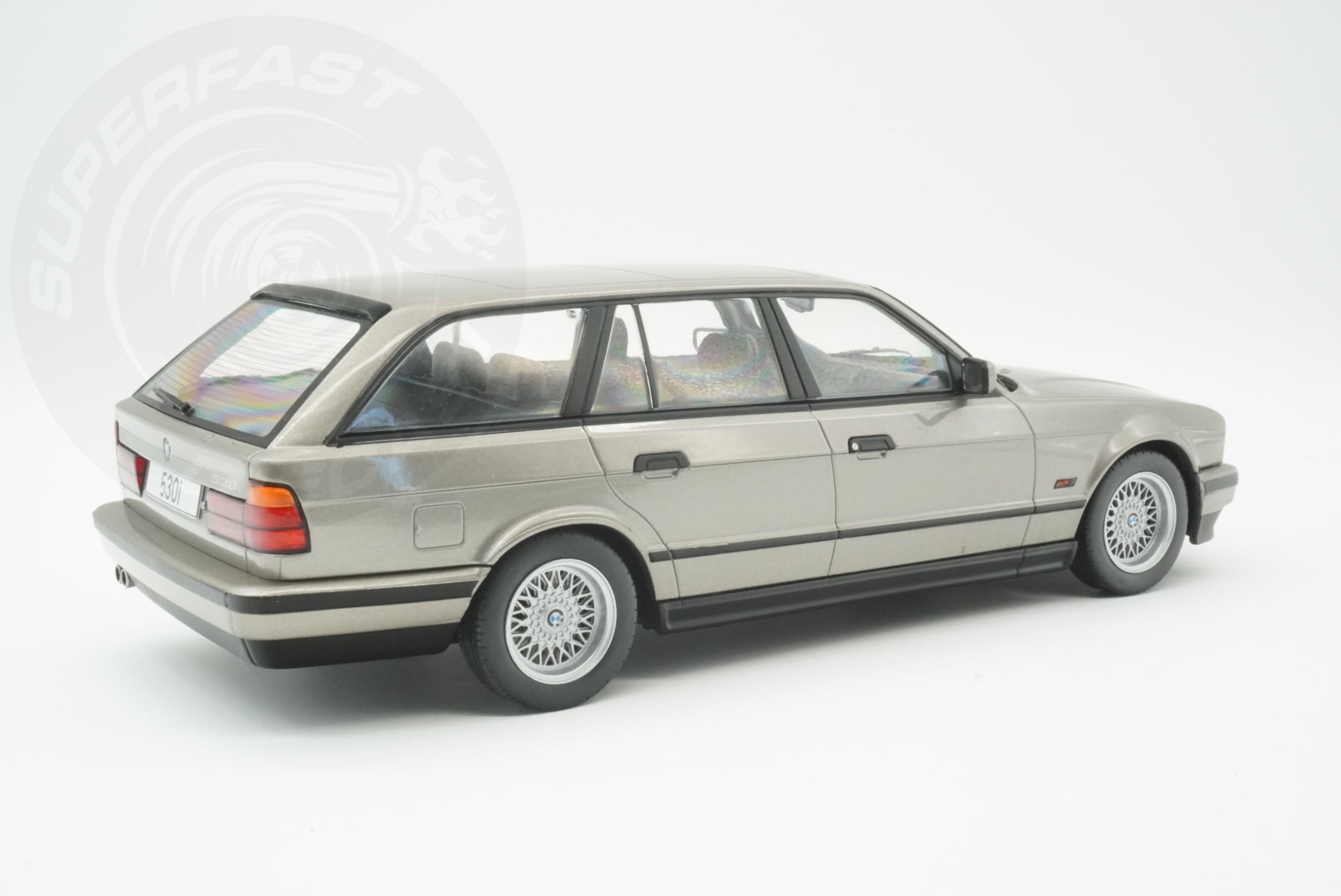 MCG 1:18 Scale Diecast Model Car - 1991 BMW 5 Series (E34) 530i Touring, Grey - MCG18330