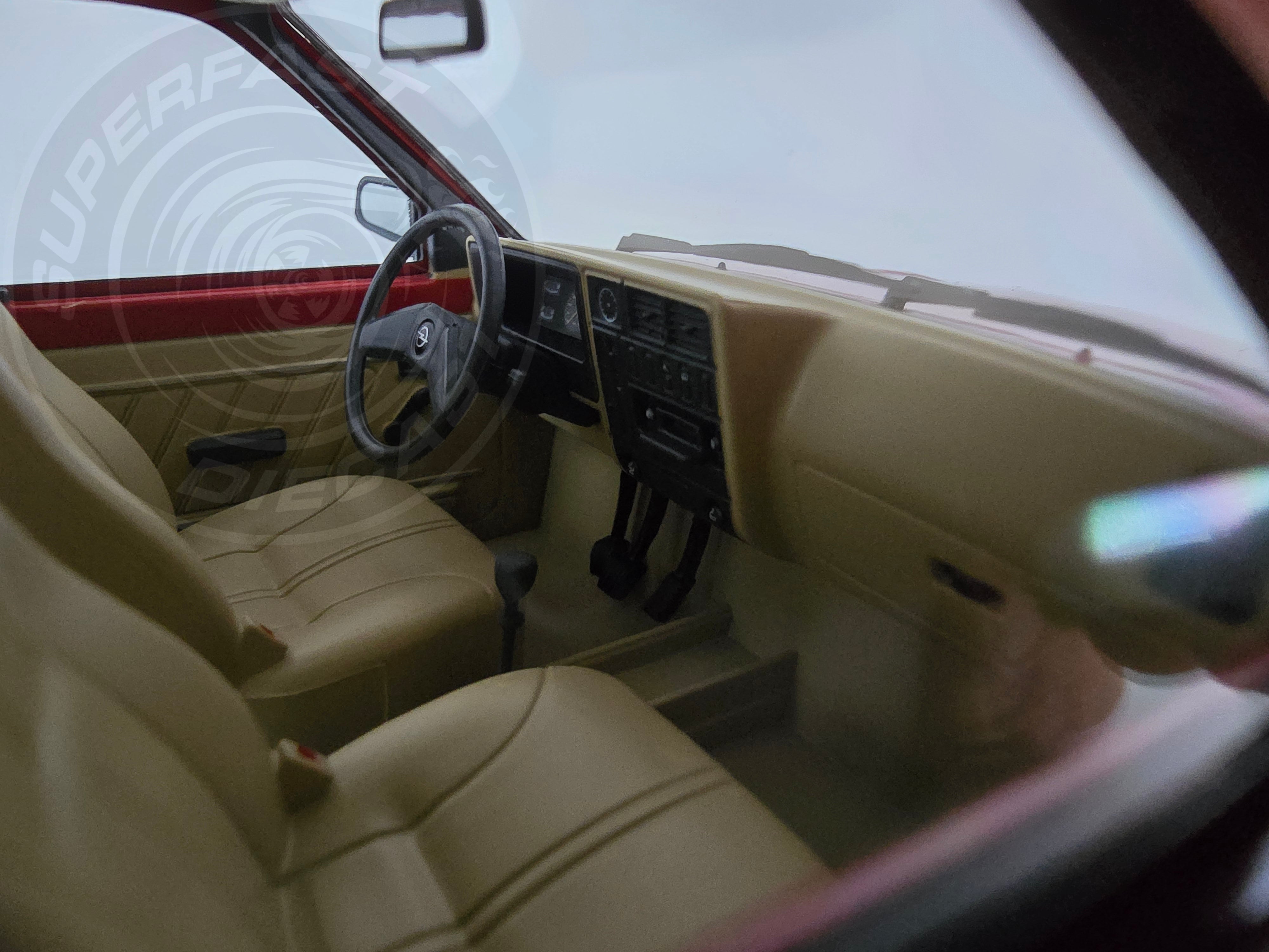 Triple 9 - 1:18 Scale Diecast - 1984 Opel Kadett D 5 Door, Red - T9-1800421