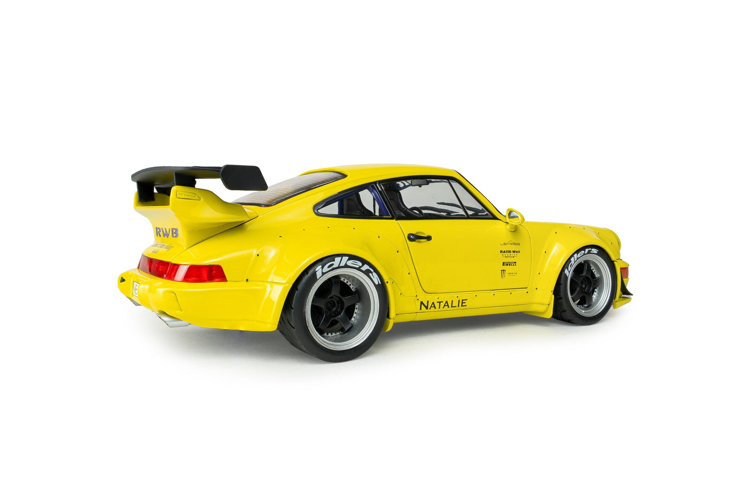 SOLIDO 1:18 Scale Diecast - 2023 Porsche 911 RWB Natalie, Yellow - S1807518