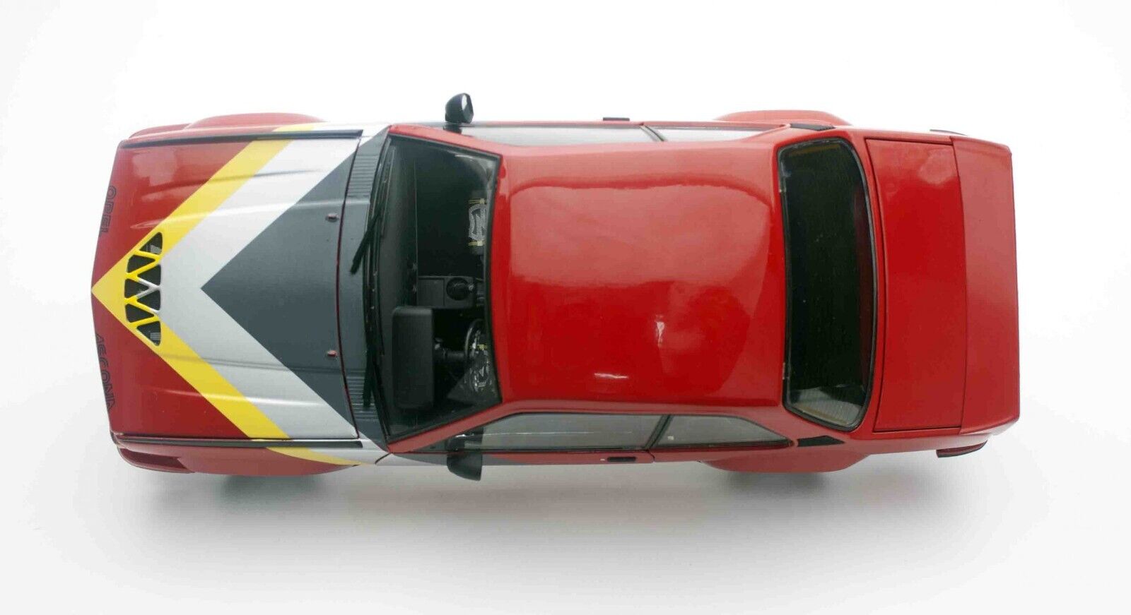 SUNSTAR 1:18 Scale Diecast Model - 1980 Opel Ascona 400 in Red 5398