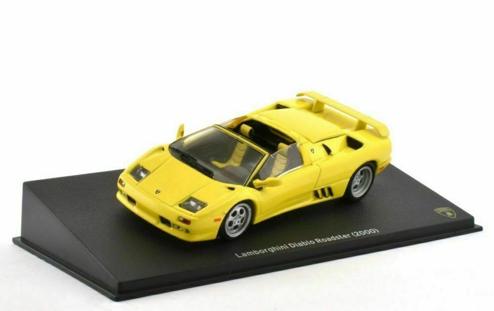 MAG 1:43 Scale Diecast Car Model Lamborghini Diablo Roadster 2000 in yellow