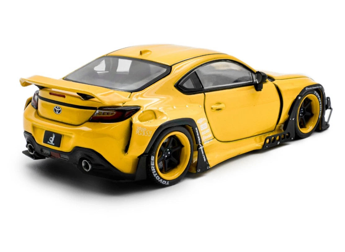SOLIDO 1:43 Diecast, 2022 PANDEM TOYOTA GR86 ROCKET BUNNY, YELLOW - S4315101