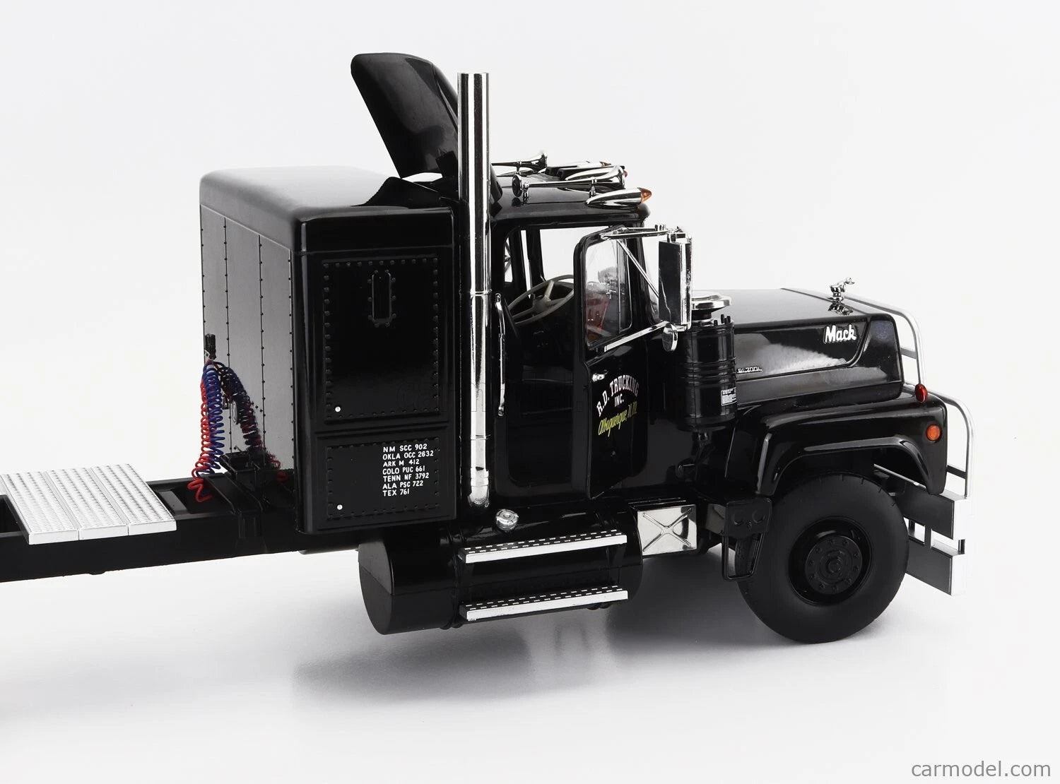Road Kings 1:18 Mack RL 700L Truck Diecast limited edition (Convoy - Rubber Duck), Black - RK180171