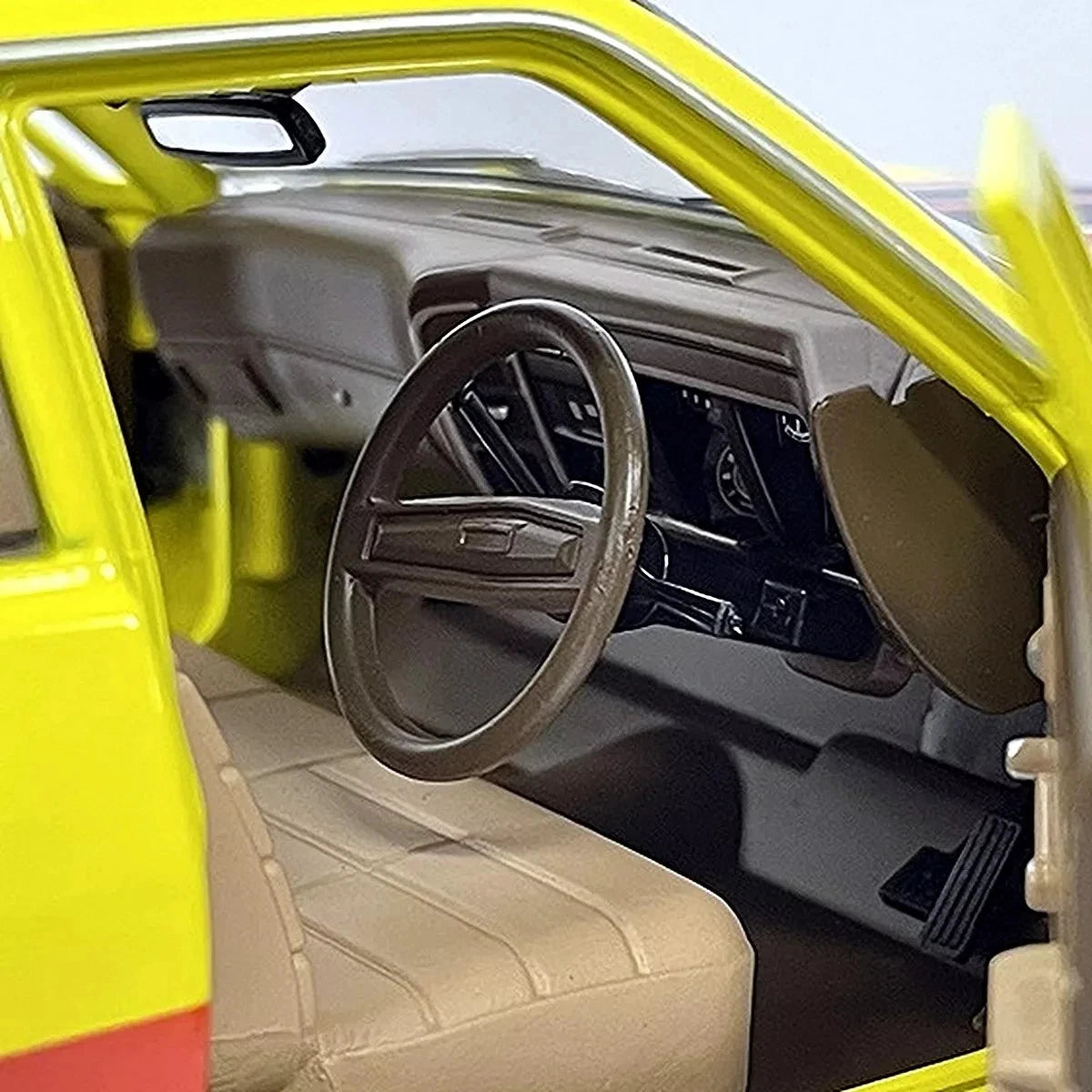 Greenlight Hollywood 1:18 Diecast - 1974 Ford Falcon XB Police, Mad Max Interceptor MFP - 13675
