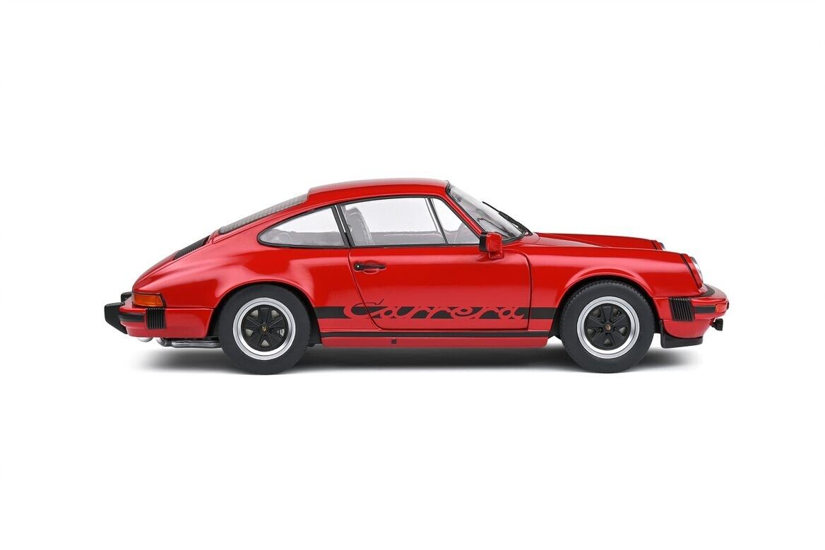 SOLIDO 1:18 Scale Diecast Model, 1977 Porsche 911 3.0 Carerra in red