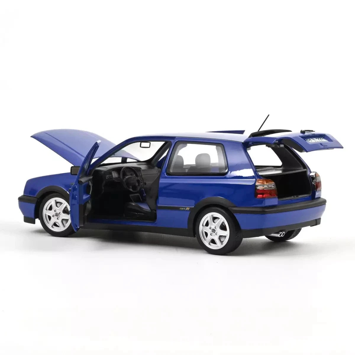 Norev 1:18 Scale Diecast - 1994 VW Volkswagen Golf Mk3, Jazz Blue - 188506