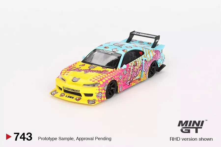 Mini GT 1:64 Diecast - Nissan Silvia (S15) LB-Super Silhouette, LBWK Kuma (RHD) - MGT00743-R