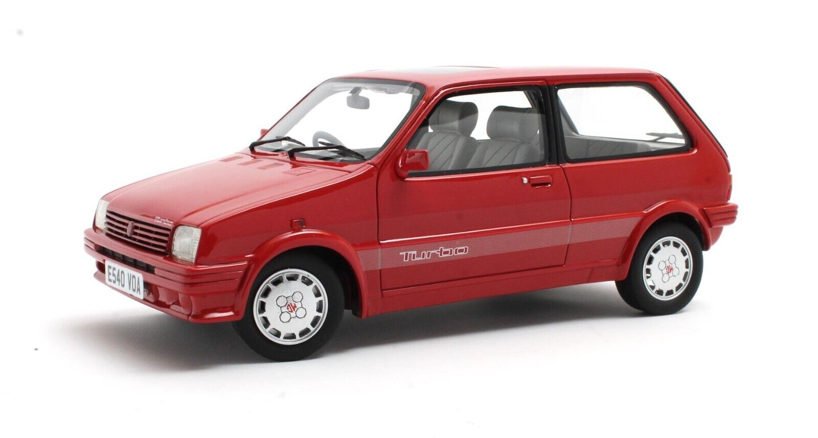 CULT 1:18 Scale Model 1986-90 MG Metro Turbo - Red - CML170-3