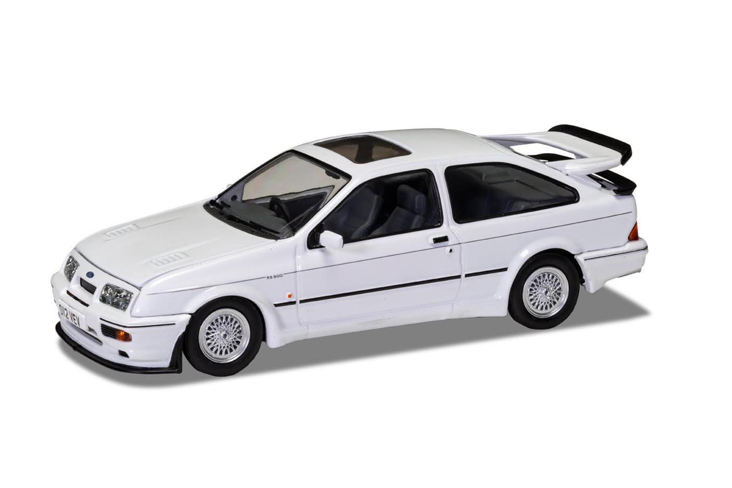Corgi Vanguards 1:43 SCALE 1987 Ford Sierra RS500 Cosworth in Diamond White