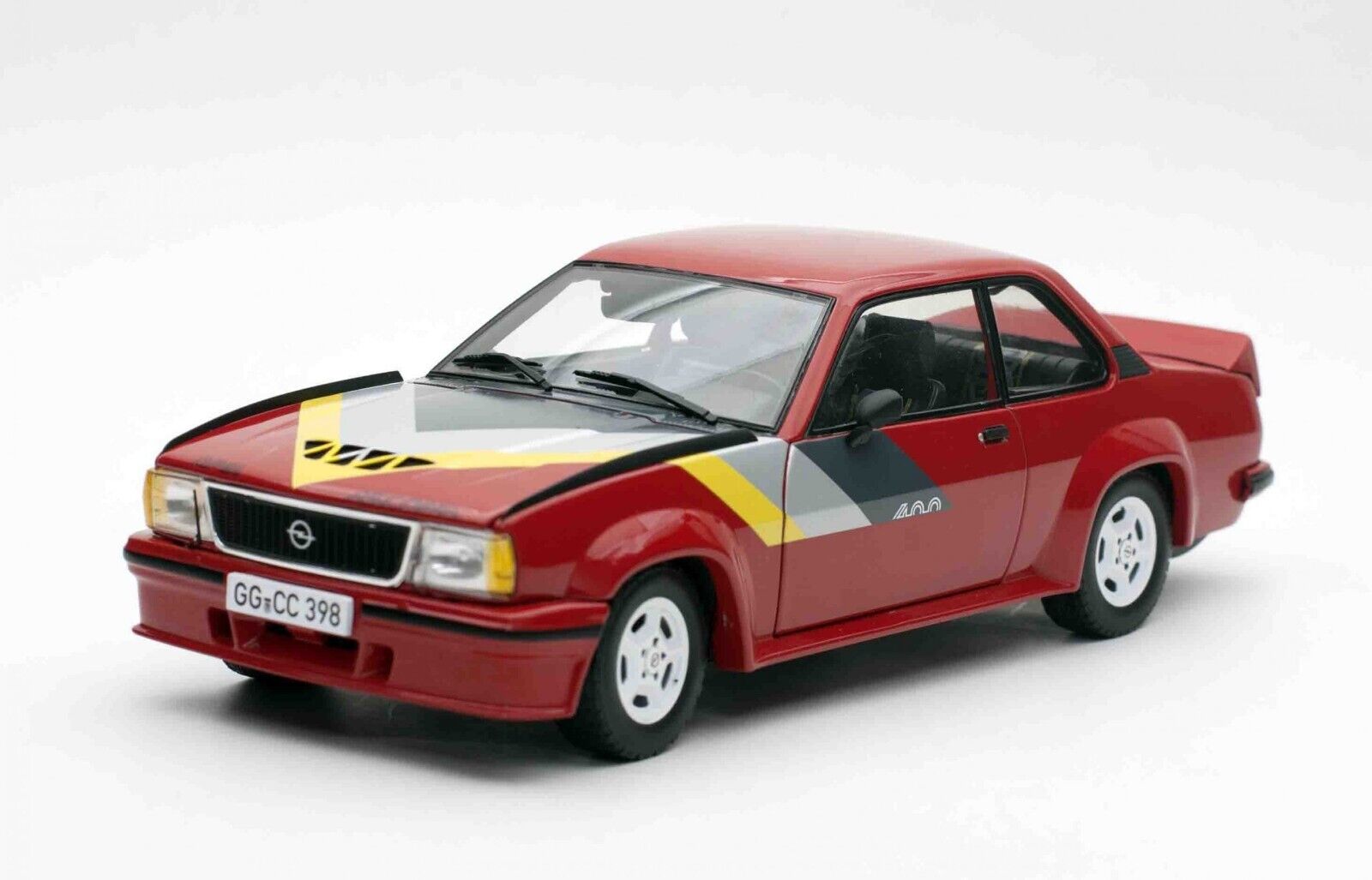 SUNSTAR 1:18 Scale Diecast Model - 1980 Opel Ascona 400 in Red 5398