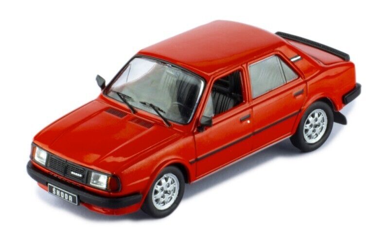 IXO 1:43 Scale Diecast Model Car - 1988 Skoda 130 L in Red