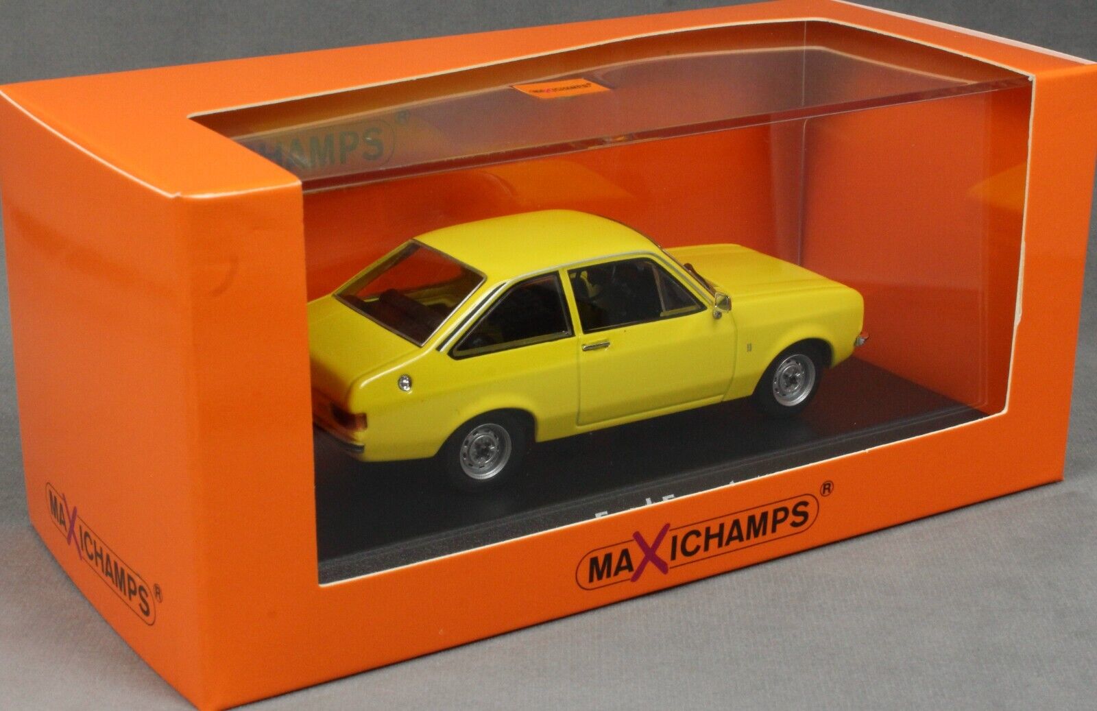 Maxichamps Minichamps 1:43 SCALE 1975 Ford Escort Mk2 1.3L in Yellow