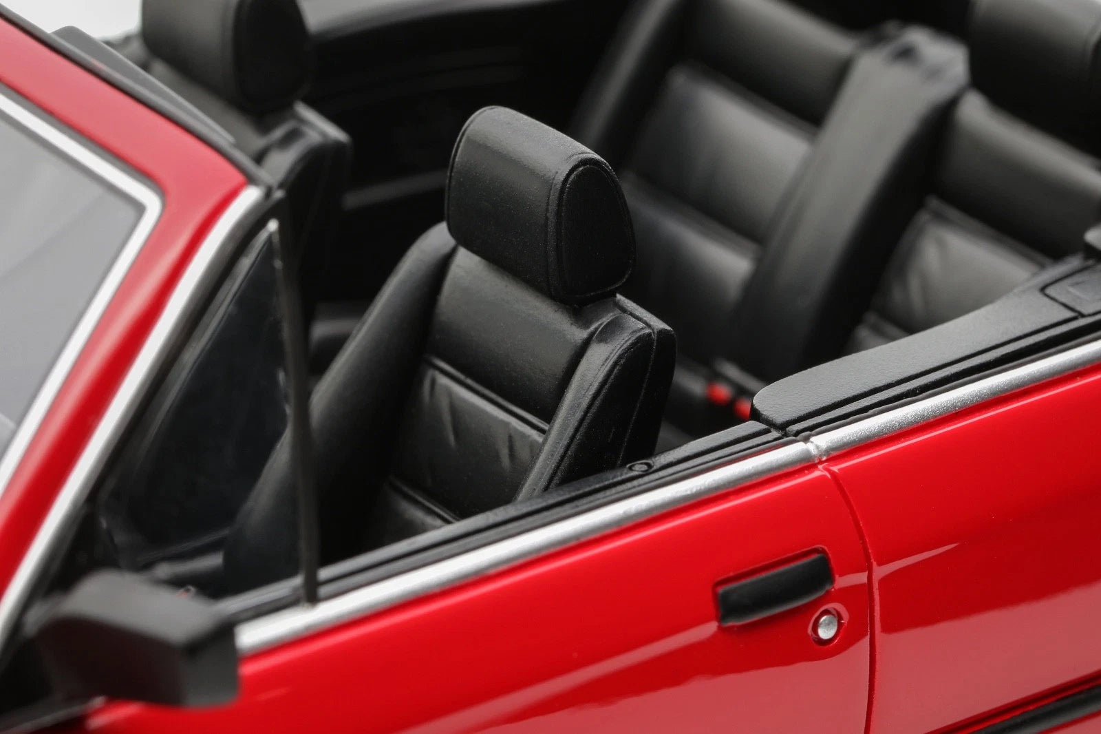OTTO 1:18 Scale Resin Model Car - 1986 BMW E30 325i Convertible, Red - OT1194