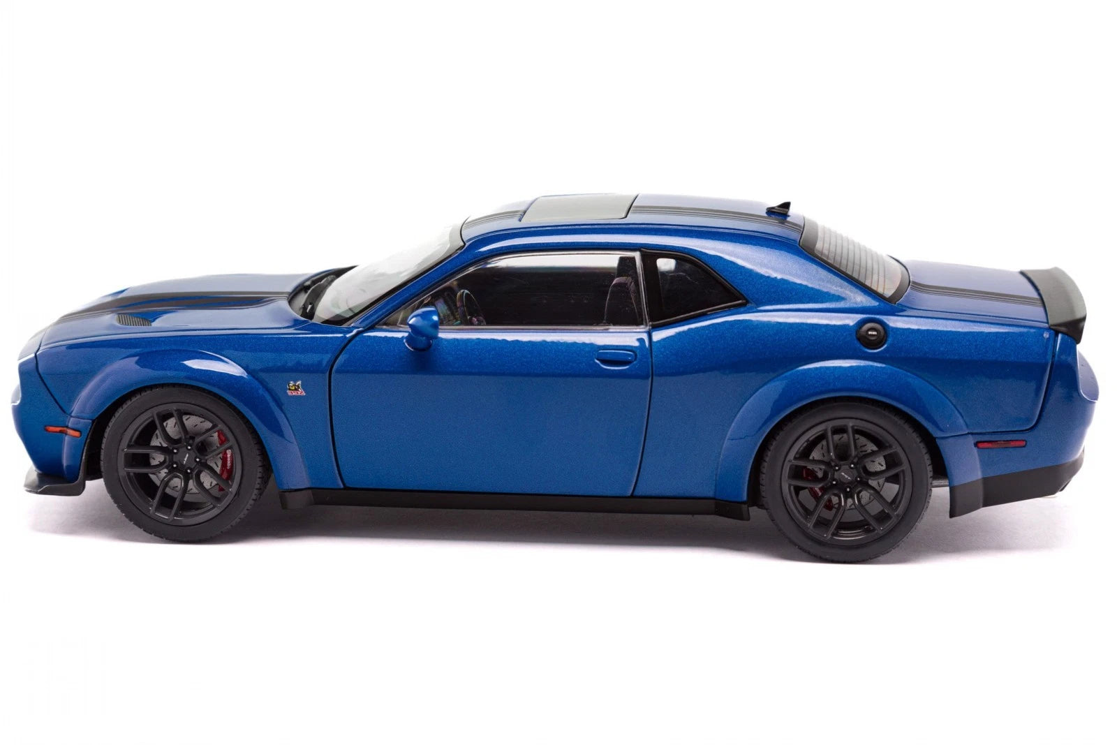 Solido 1:18 Diecast, Dodge Challenger R/T Scat Pack Widebody 2023, Electric Blue Pearl - S1805710