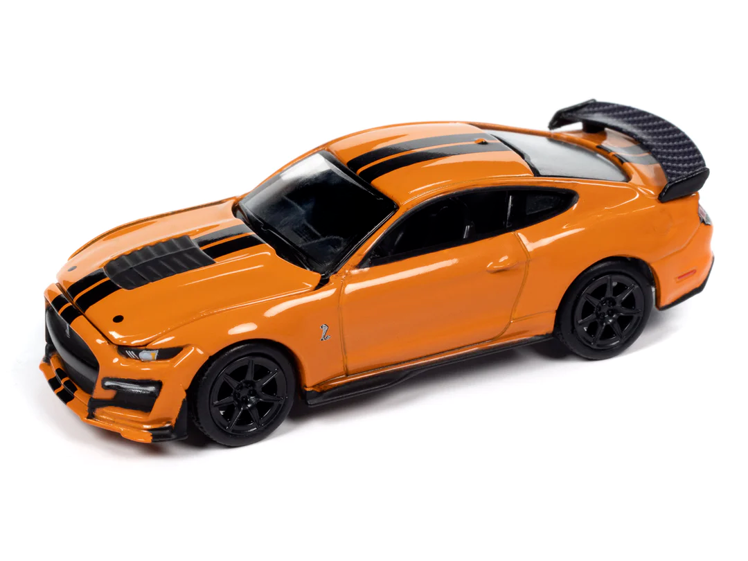 Auto World 1:64 2021 Ford Mustang Shelby GT500 Carbon Fiber Track Pack - Twister Orange