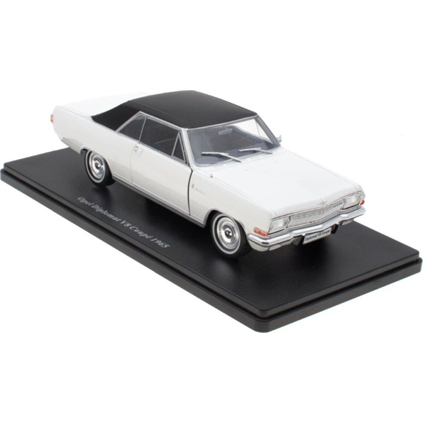 MAG 1:24 Scale Diecast Car - 1965 Opel Diplomat V8 Coupe in White - Blister Pack