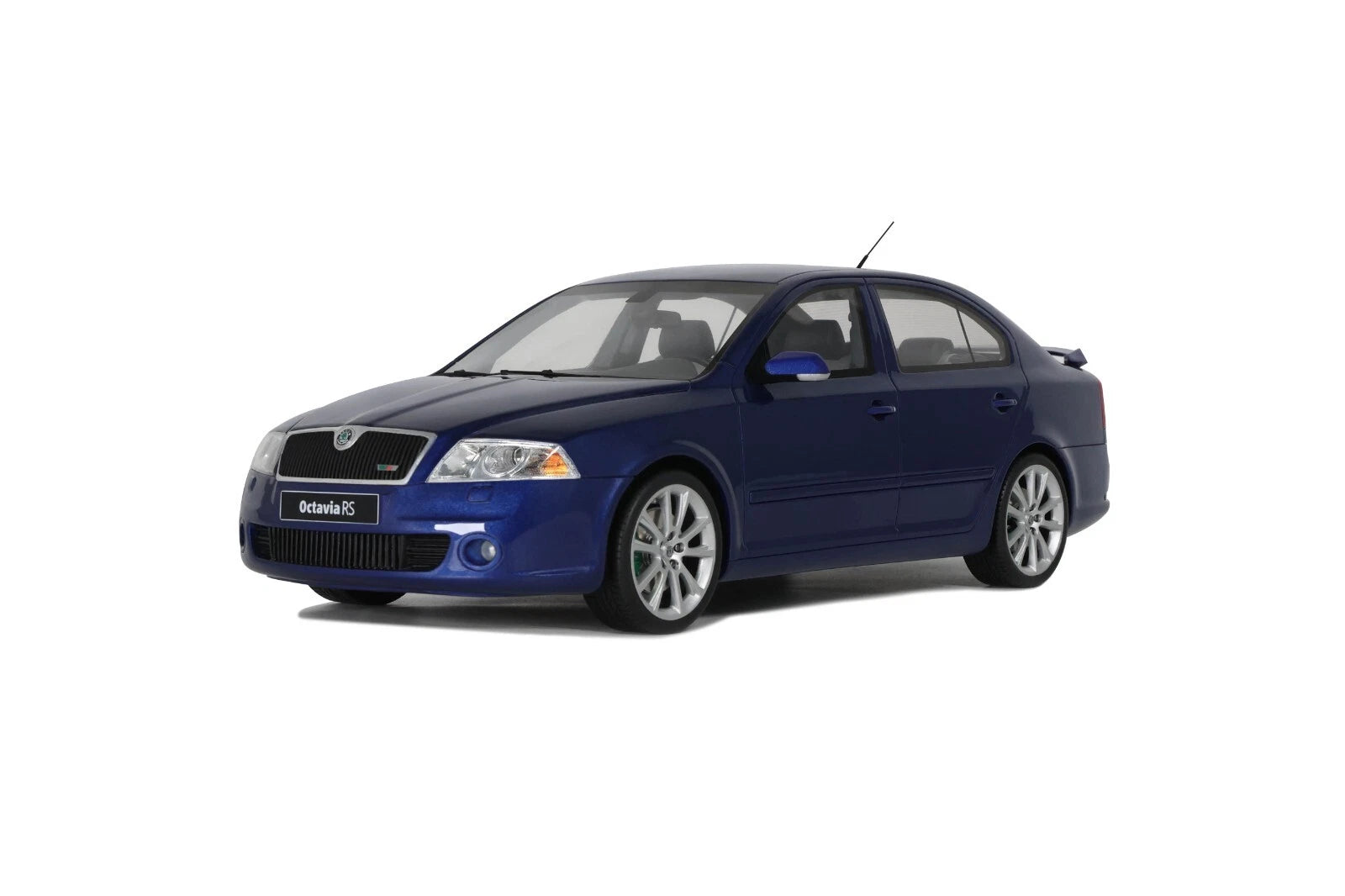 OTTO 1:18 Scale Resin - 2006 Skoda Octavia RS 2.0 TFSI, Blue - OT478