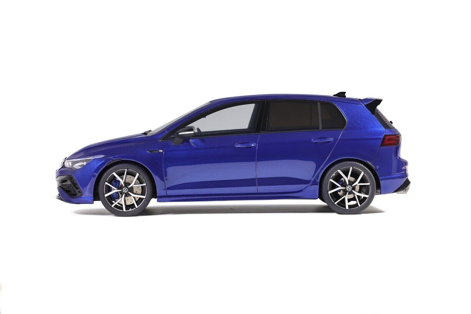 OTTO 1:18 Scale Resin Model Car - 1991 Volkswagen Golf VIII R - Blue (OT413)