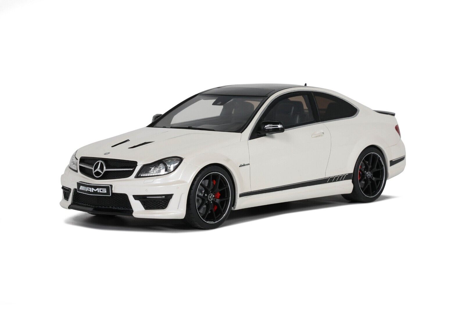 GT Spirit 1:18 Scale Resin Model Mercedes Benz C63 AMG W204 Edition 507 - White - GT899