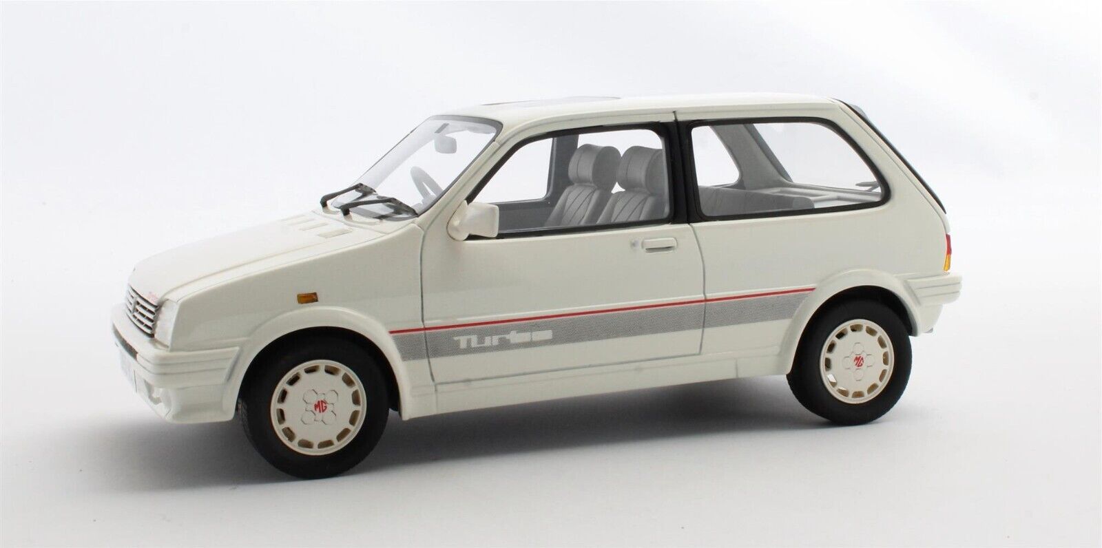 CULT 1:18 Scale Model 1986-90 MG Metro Turbo - White- CML170-1