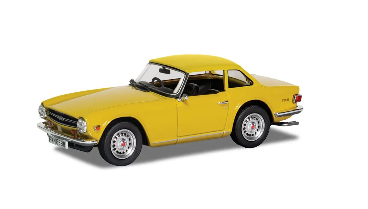 Corgi 1:43 Diecast Model Car VA14702 1973 Triumph TR6 in Mimosa Yellow
