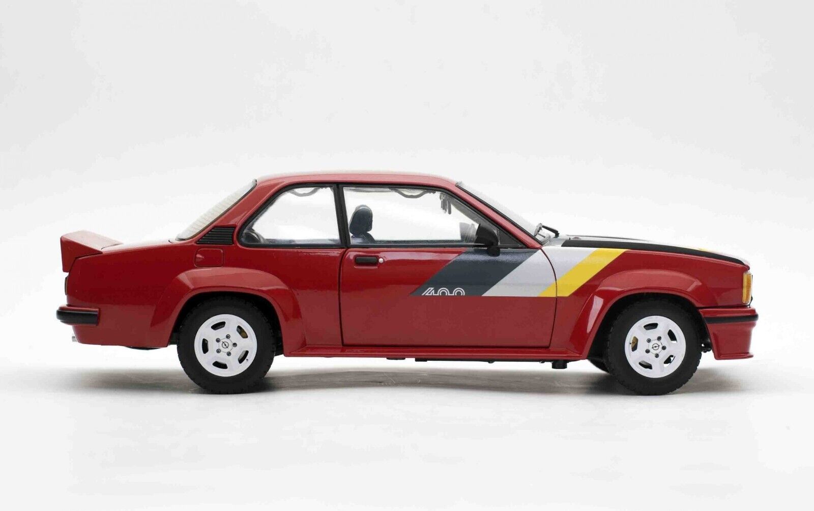 SUNSTAR 1:18 Scale Diecast Model - 1980 Opel Ascona 400 in Red 5398