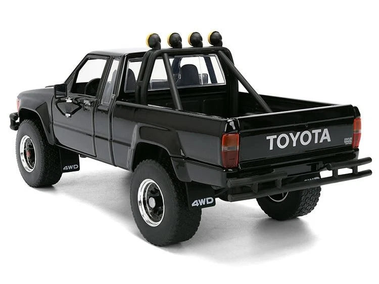 Jada 1:24 Scale - Back To The Future Marty's Skateboard and 1985 Toyota SR5 Pickup - 36479