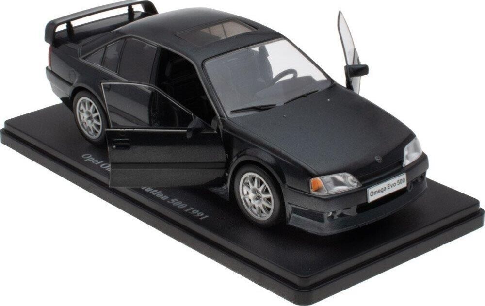 MAG 1:24 Scale Diecast Car - 1991 Opel Omega Evolution 500 in Black